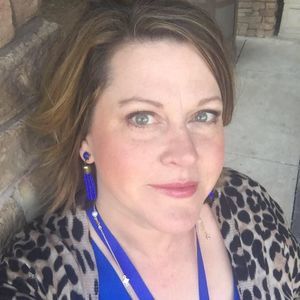 Meet your Posher, Denise